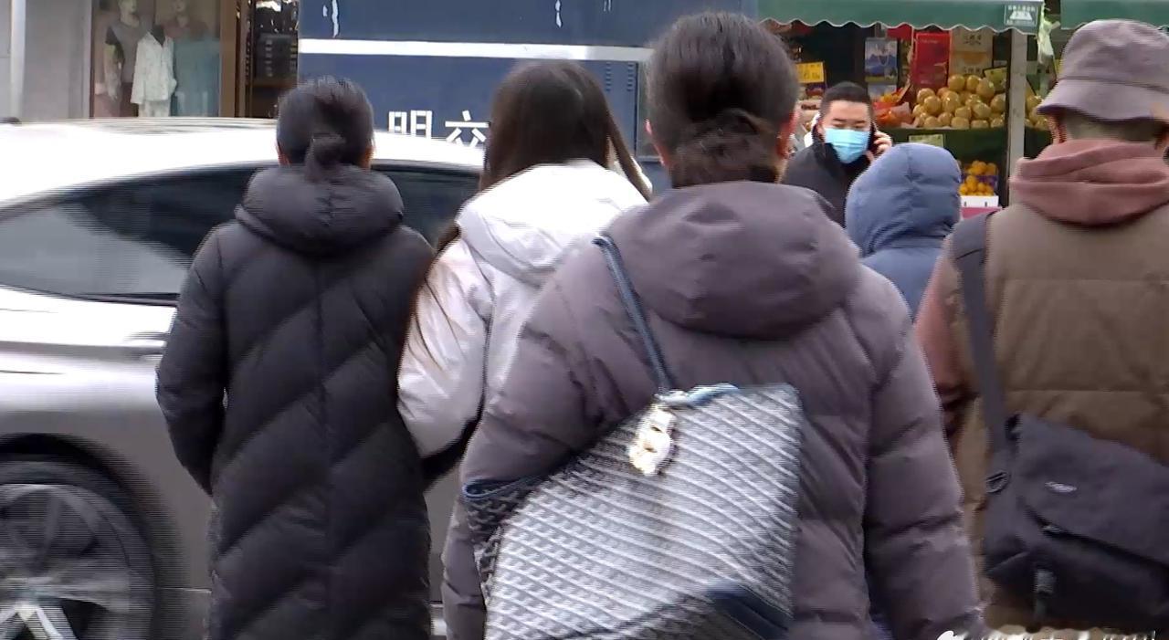 【寒潮冻哭一片！大寒马上到，云南哪些地方要开启“速冻”模式？】目前，一股寒潮正在