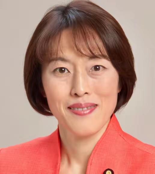 田村智子：为推翻高市政权，我们拼了！2024年1月1日，日本共产党主席田村智子在