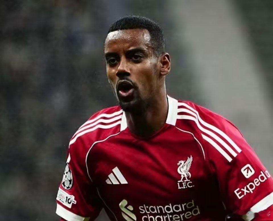 26岁的伊萨克，今年夏天从纽卡加盟利物浦，转会费高达1.45亿欧元（1.3亿英镑