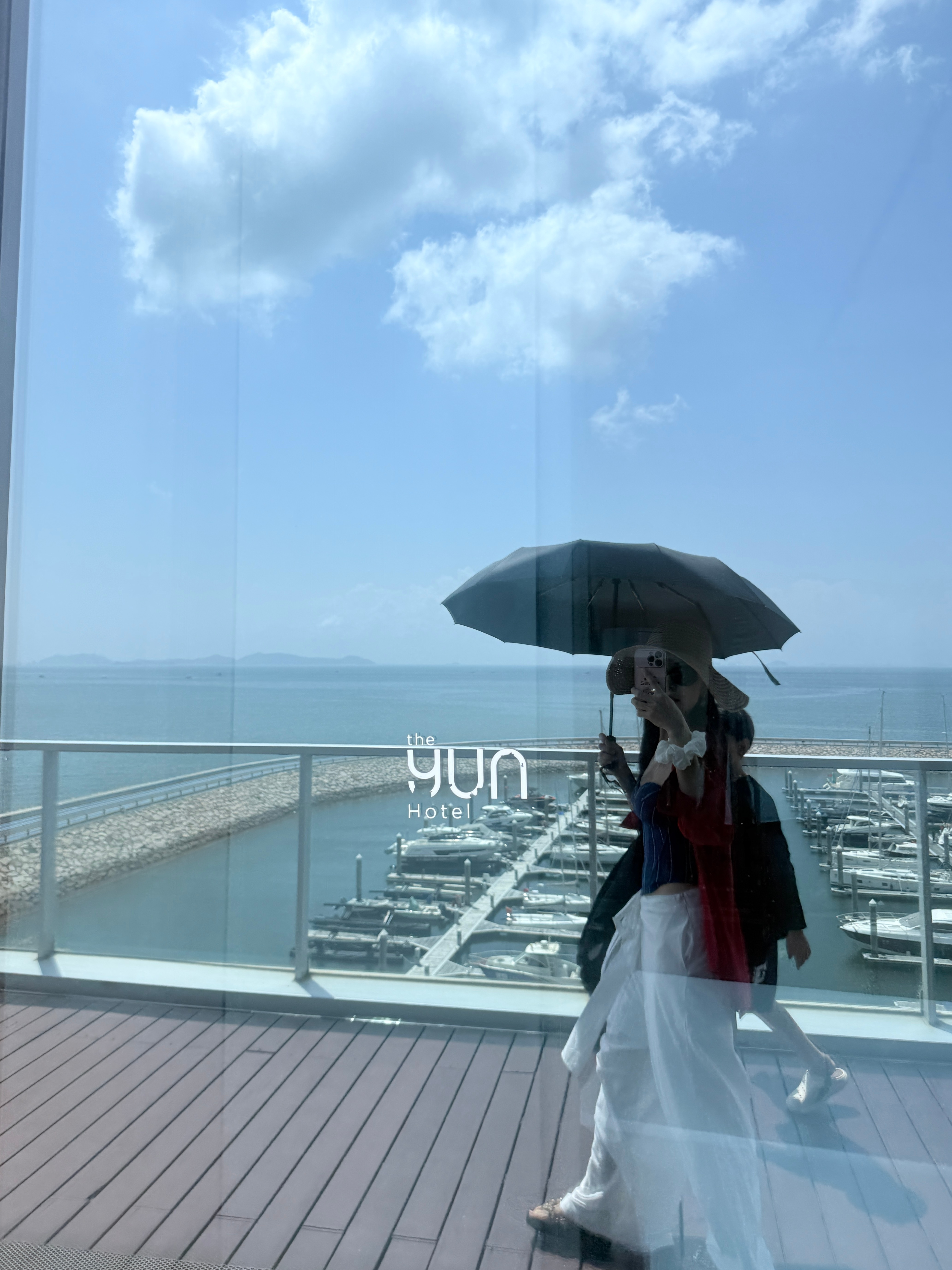 强推这家浪骑瞻云度假酒店 房间虽然一般 但是酒店配套设施很全！很适合亲子度假！酒