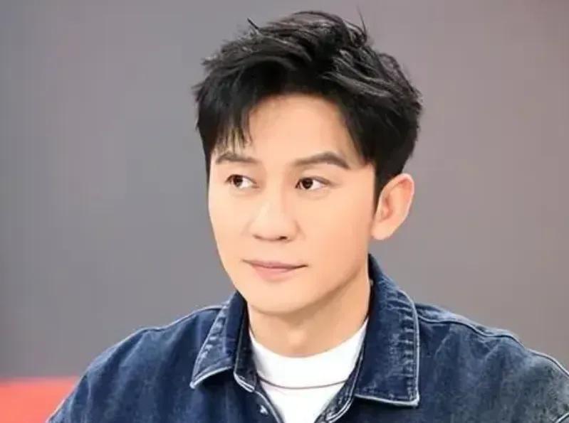 李晨的惊喜之举！9月24日，这位久违发声的明星一出手便直冲热搜榜首，非因新作面世