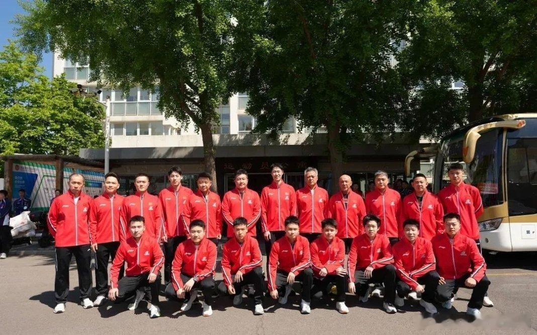 王楚钦youngcaptain 王皓宣布国乒男队队长王楚钦，副队长梁靖崑。希望接