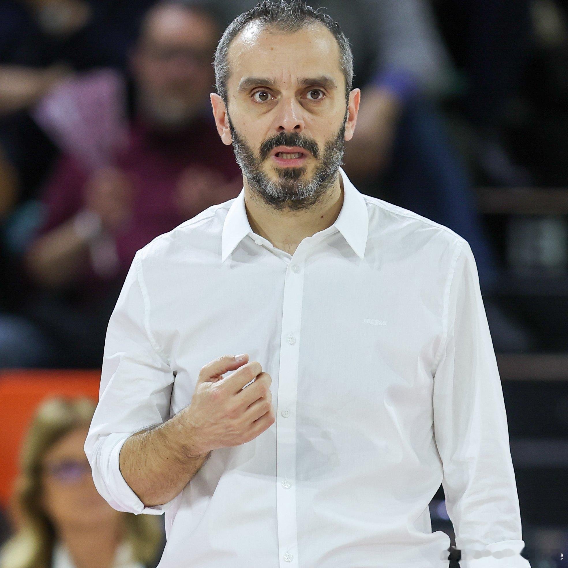 🎙️ 斯坎迪奇队主教练马尔科·加斯帕里：我们将对阵土耳其联赛的领头羊，这支球队