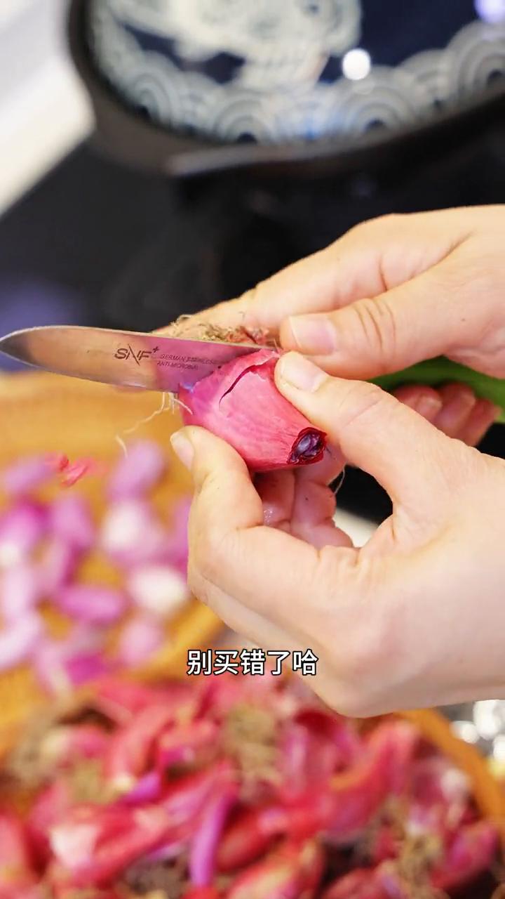 学会这个万能葱头油的做法，平时早上拌个面、拌个粉又快速又好吃，做一次还可以用很久