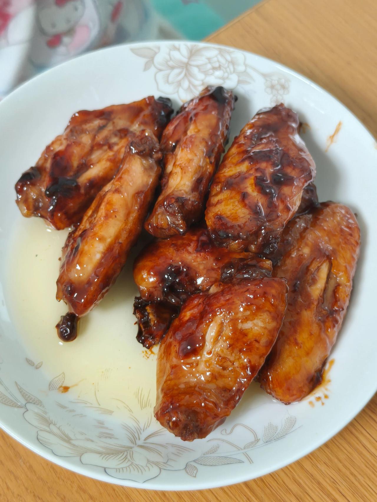 自己做的可乐鸡翅，老香了。我的厨艺 谁懂这一口美食的满足感 为家乡美食打call