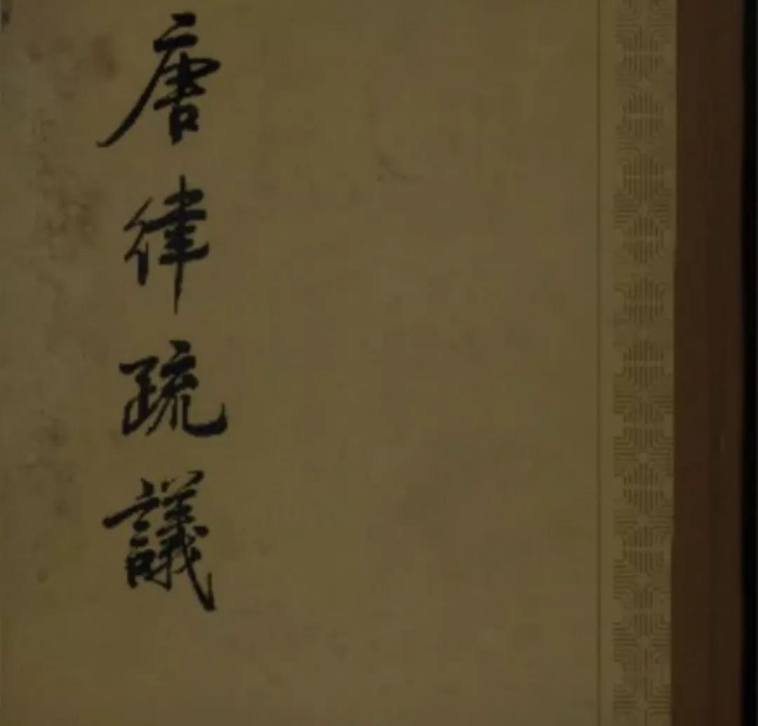 如今食品中的科技与狠活让人深恶痛绝，民众大声疾呼有关部门加强对食品安全的监管。