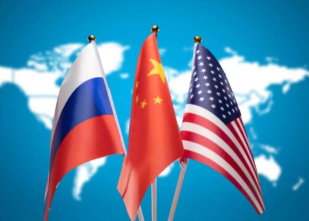 中美俄博弈谁才是关键？

普京若拿下乌白俄和中亚，四亿人两千万平方公里在手，邻居