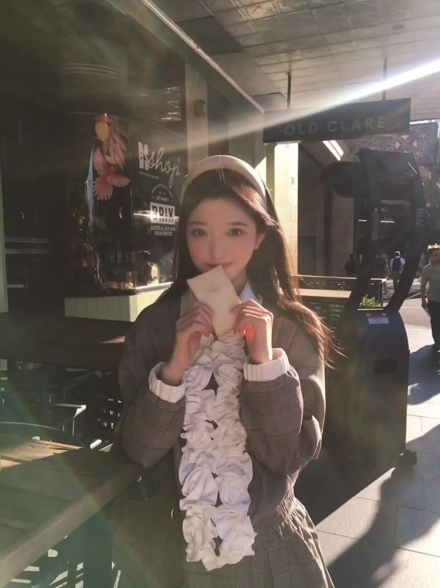 摩西摩西 想我了嘛 我最近有在好好生活哦 希望你也是