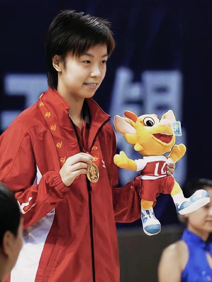 你认为中国女乒史上最强的队员是谁张怡宁