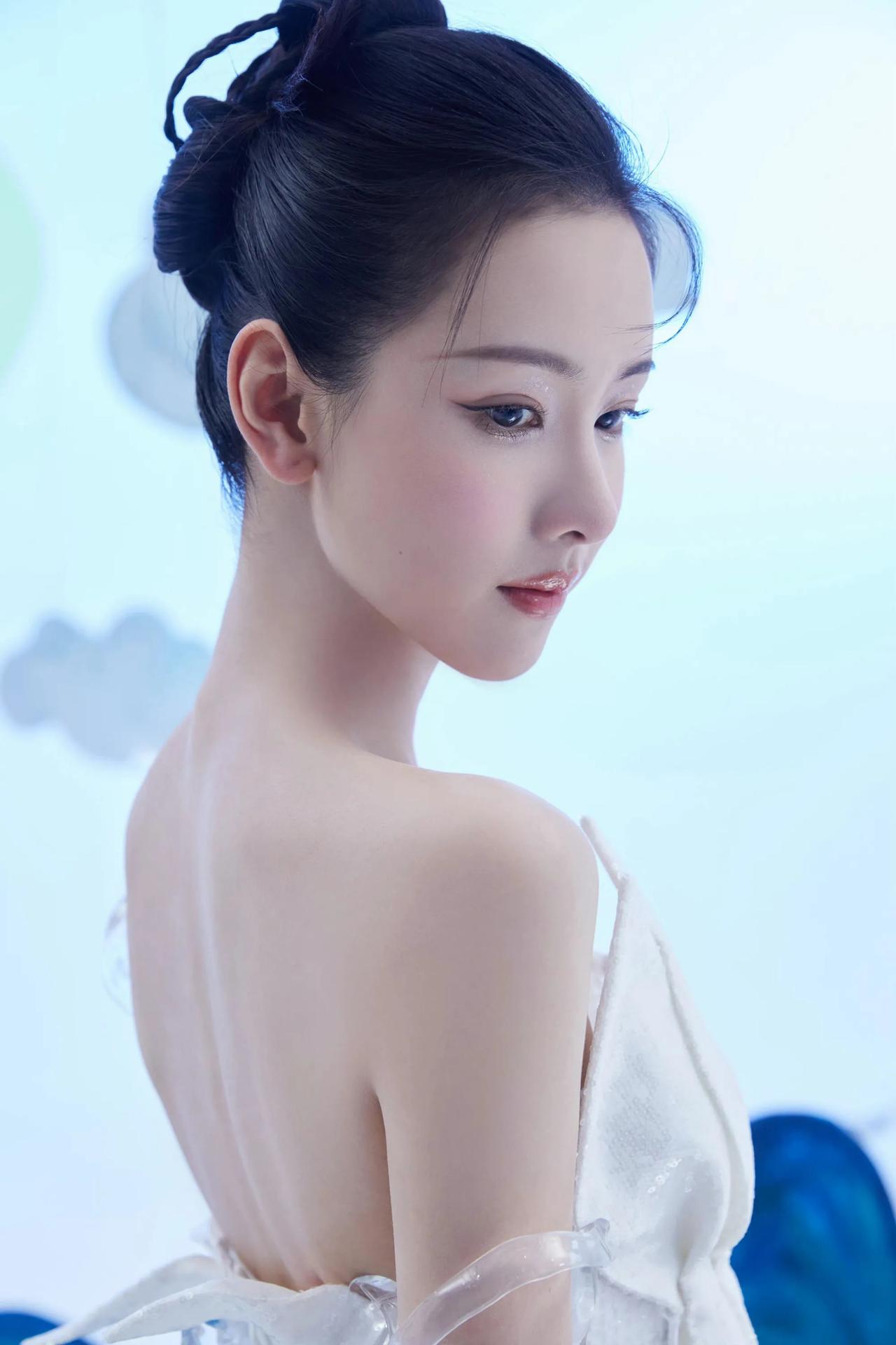 陈都灵美图分享23陈都灵 都灵超仙 陈都灵演技 陈都灵古装封神 陈都灵壁纸 陈都