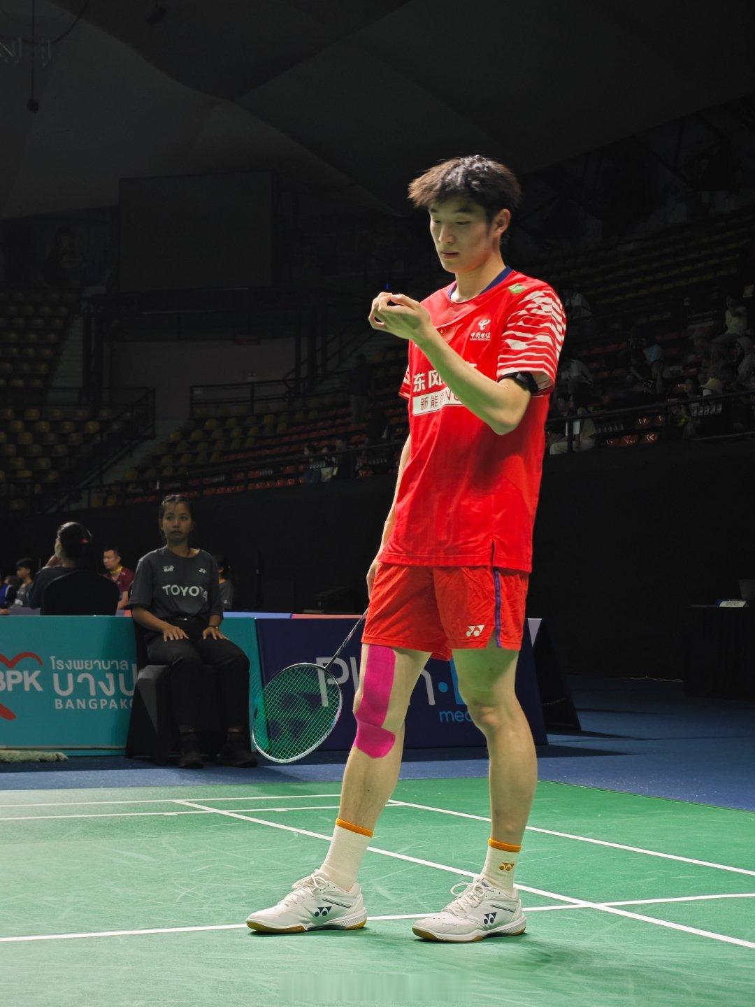 男单 1/16赛 朱轩辰 21-16 21-14 曼拉吉2026年泰国羽毛球大师