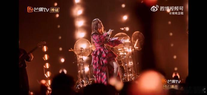 声生不息ALin王赫野台北东北唱去了西北 声生不息 跨地域演绎封神！《沙漠骆驼》