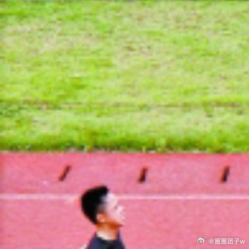 有一种人生，虽经历千回百转，依然生动。拉开人生舞台的帷幕，听流年如歌，或悲或喜，