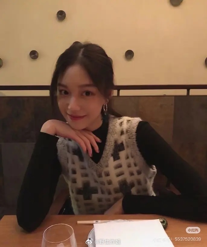 谁还记得綦美合这个人物她突然退网了 粉丝就没想过为什么嘛王一博 綦美合