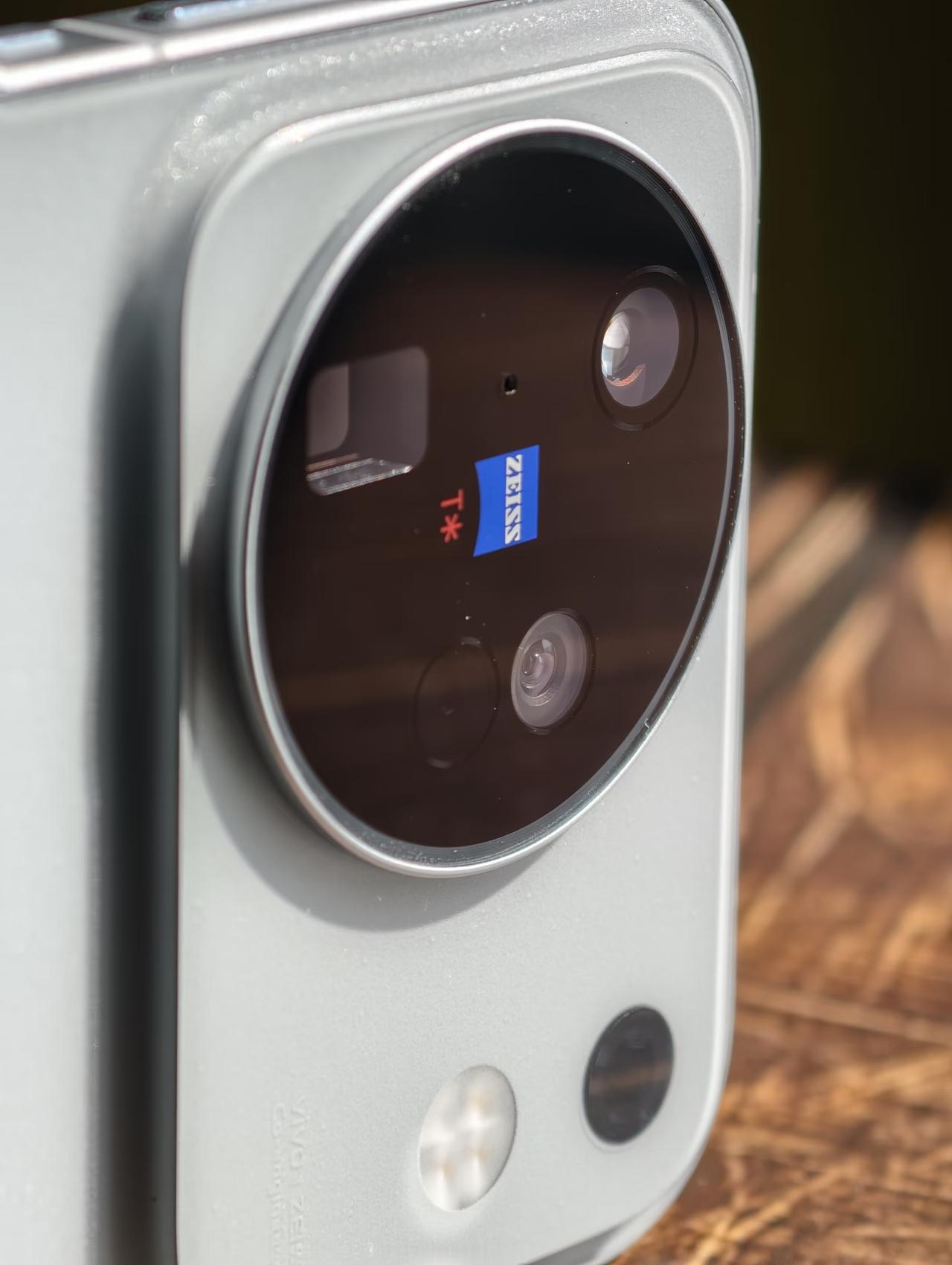 配置越级，vivo X500标准版上手体验

上手vivo X500标准版一周，