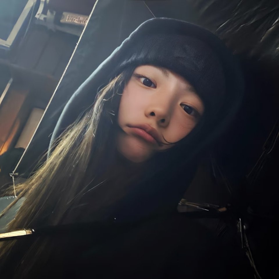 𝐒𝐇𝐀𝐑𝐄🫧｜女头推荐｜氛围感头像 ｜优质女头 ｜氛围感女头 ｜小众