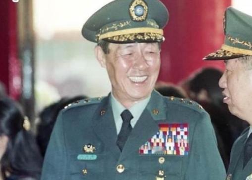 台军一级上将曾下令死守台海，但为回安徽老家探亲祭祖，主动辞去一级上将终身职职位！