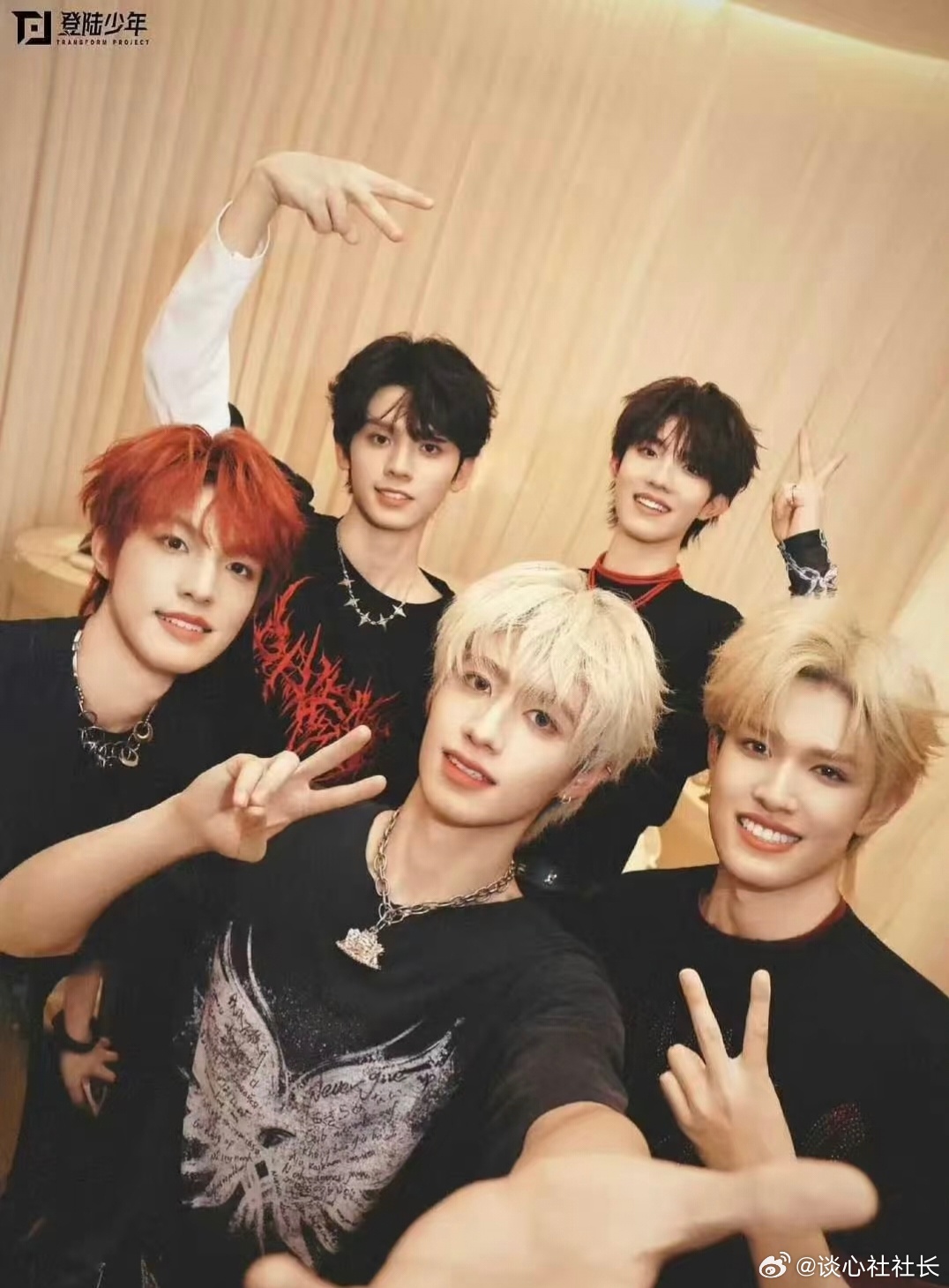 【TOP浪漫主义演唱会即将开唱】灯光已亮，舞台就位，期待已久的演唱会终于要来了！