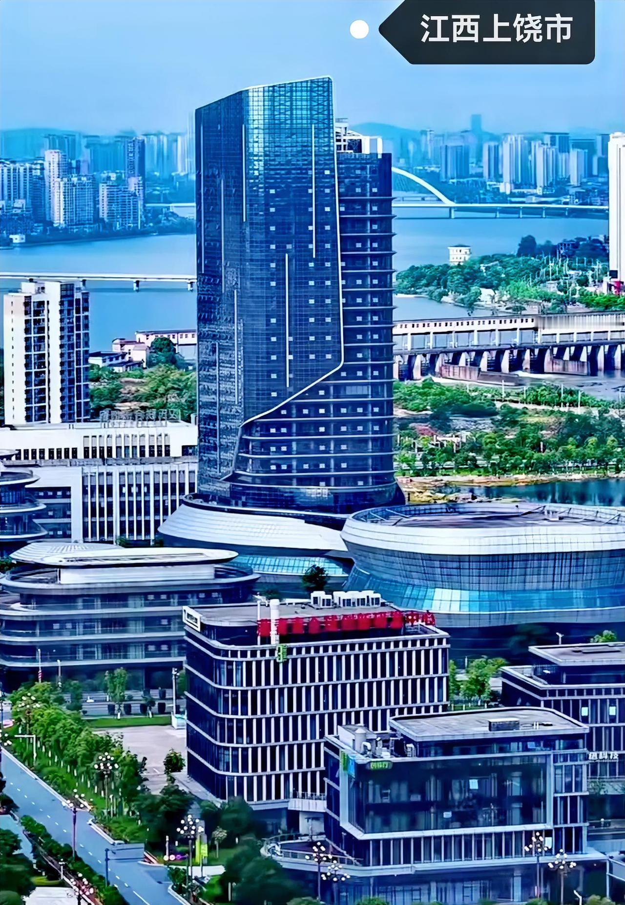 江西GDP虽然不高，但它的地级市确实牛逼！下图是江西上饶市城市建设的面貌。说真的