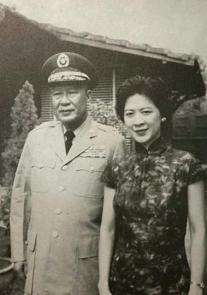 1966年，白崇禧以一种难以启齿的方式死在了家中，而负责照顾他的那位漂亮女护士也