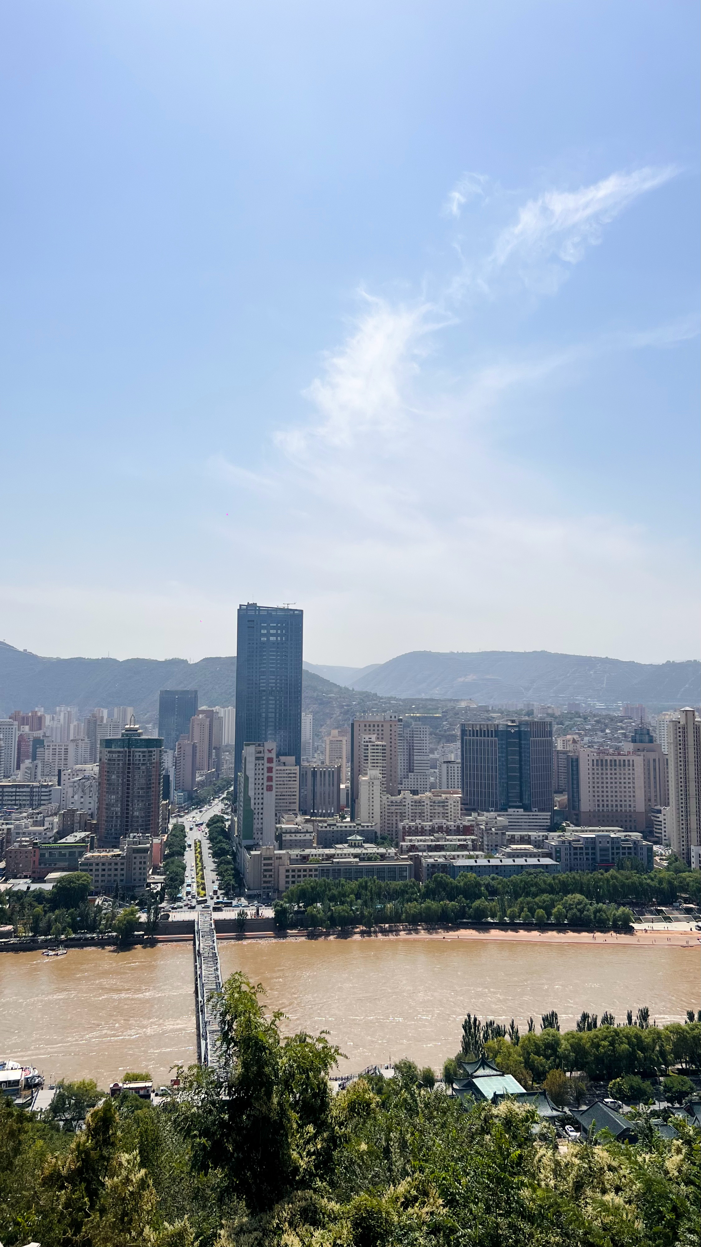 不会有一直能避风的港 ​​​