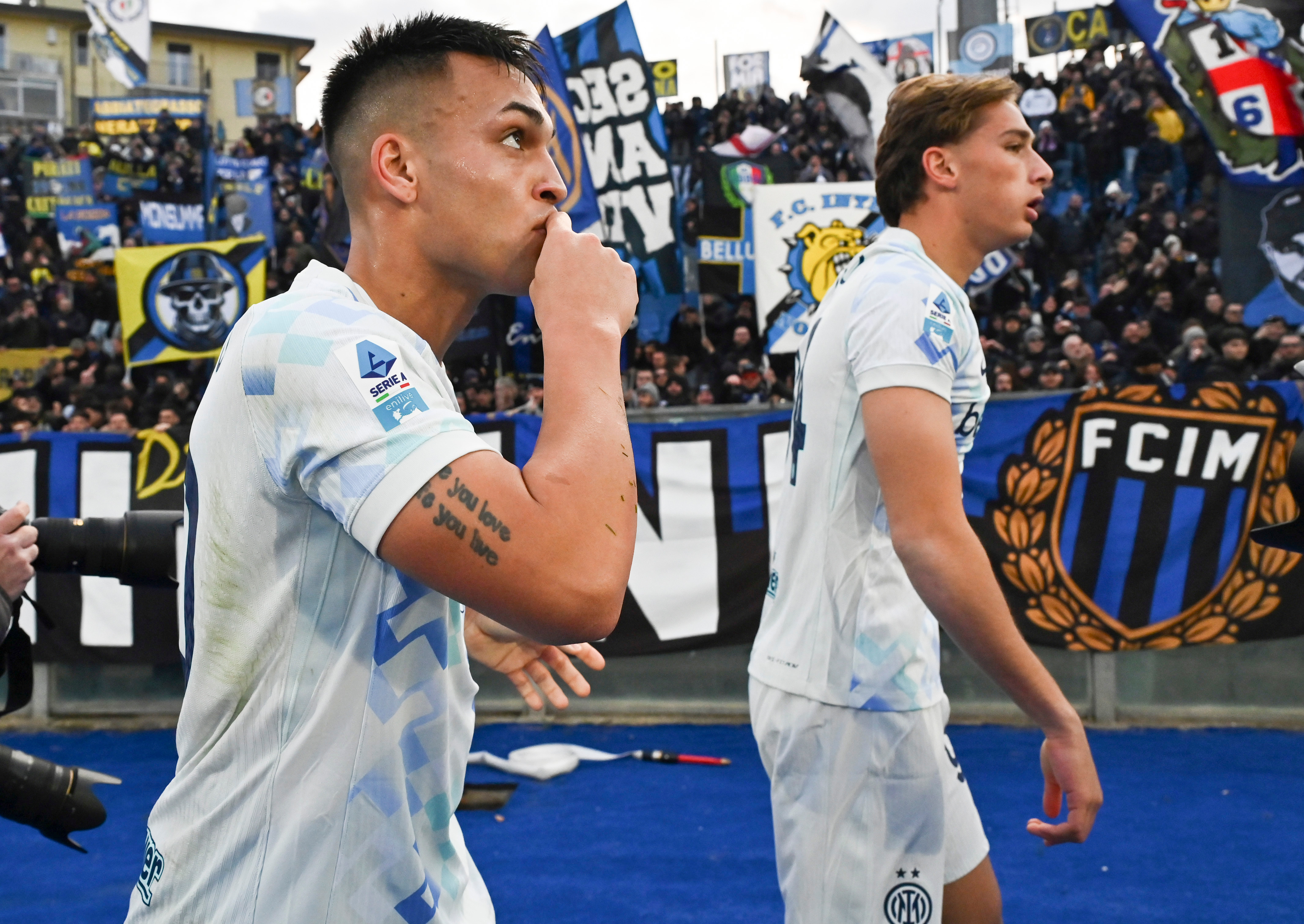 卡哥聊球⚽️微博个人公推，置顶进裙查精准配方🔝赛事：意甲011球队：国际米兰v