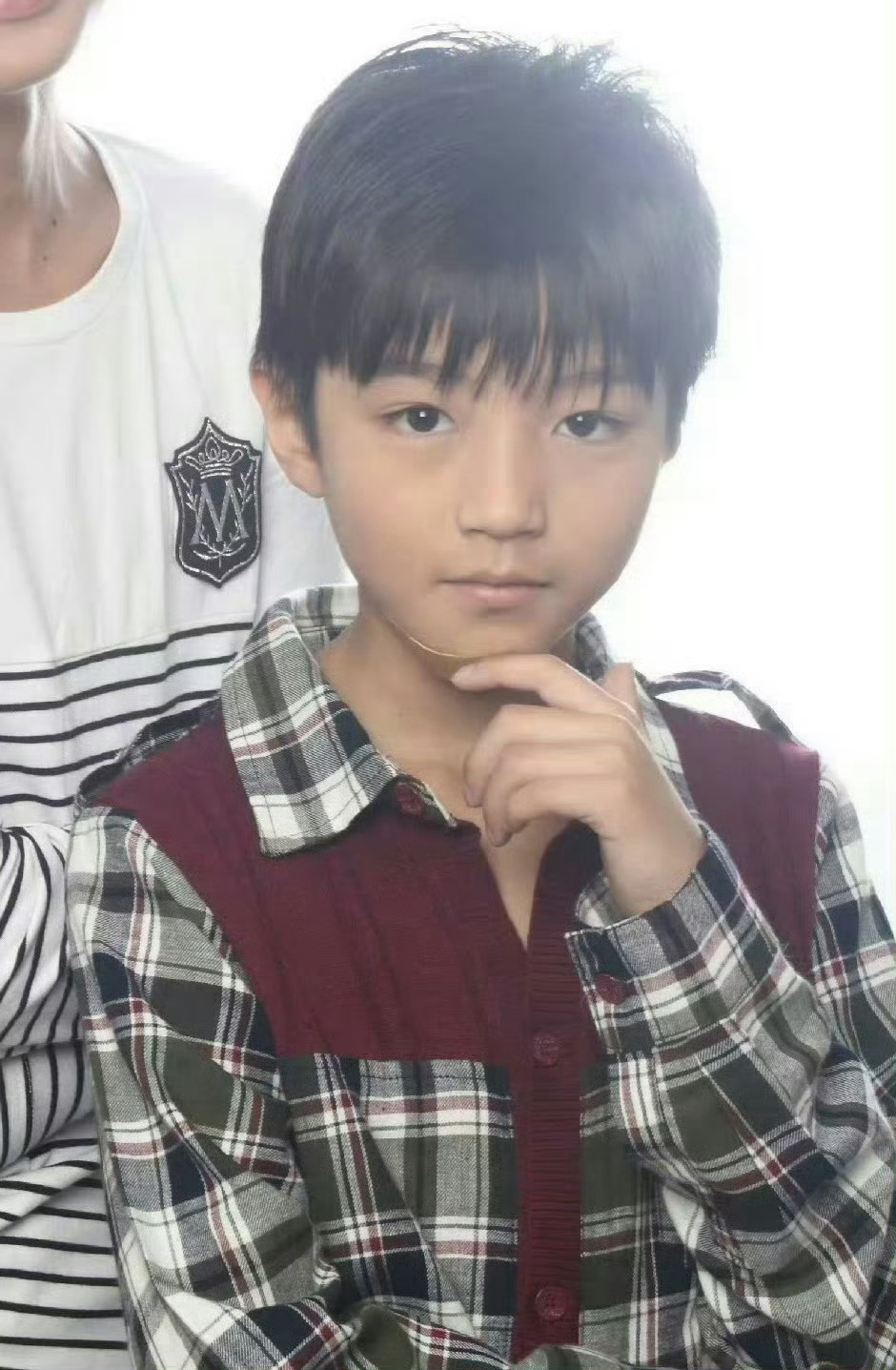 王俊凯王则徐谁还没有个年轻的时候你说是吧小凯