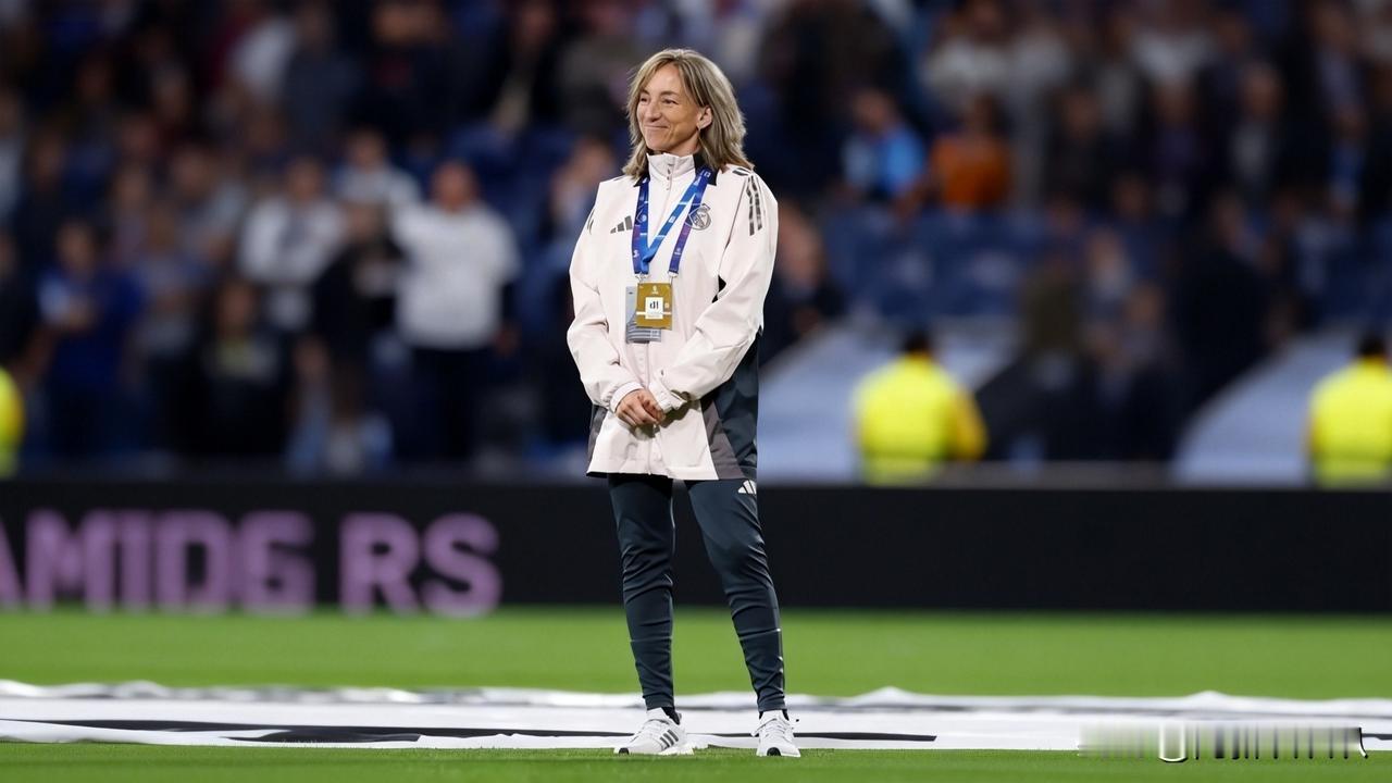 2025年12月，
前皇马营养专家伊齐亚尔·冈萨雷斯突然对外说出一个消息，
她是