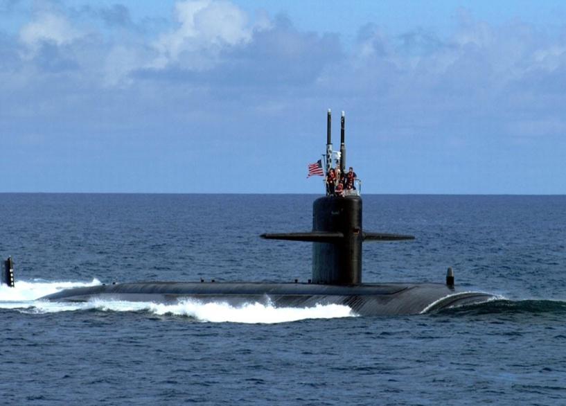 [太阳]美国对中国威胁最大的是70艘核潜艇，依中国目前的军事实力，3到5天拿下台