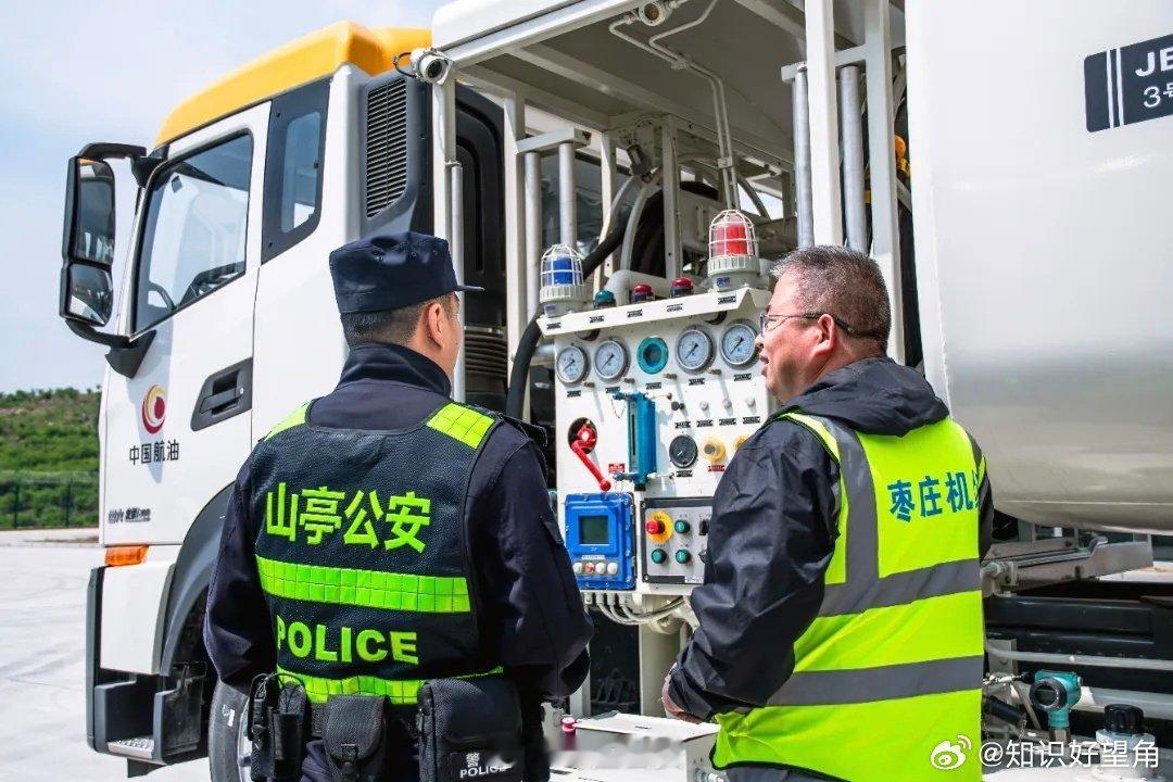 月亮警官普法说 以理智为盾，陌生链接不轻点，谨记天上不会掉馅饼。晚安！晚安 枣庄