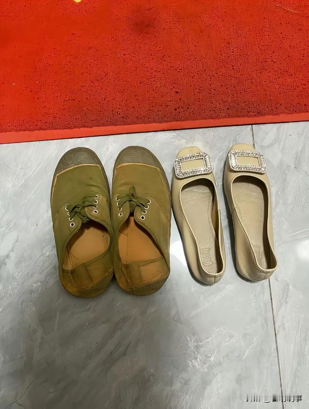 两个都是苦命人，一个比一个挣💰难…打工人的苦命 打工路上苦命人