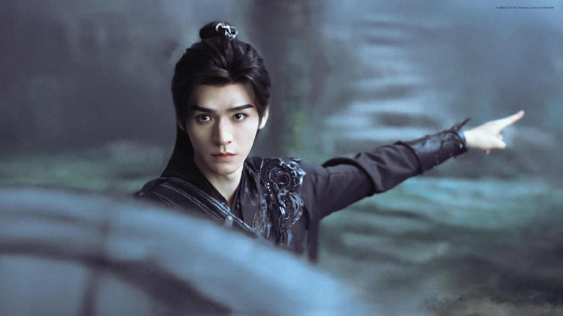 苏暮雨这角色太有意思了！一边是冷血无情的暗河杀手，一边是连饭都做不好的生活白痴。