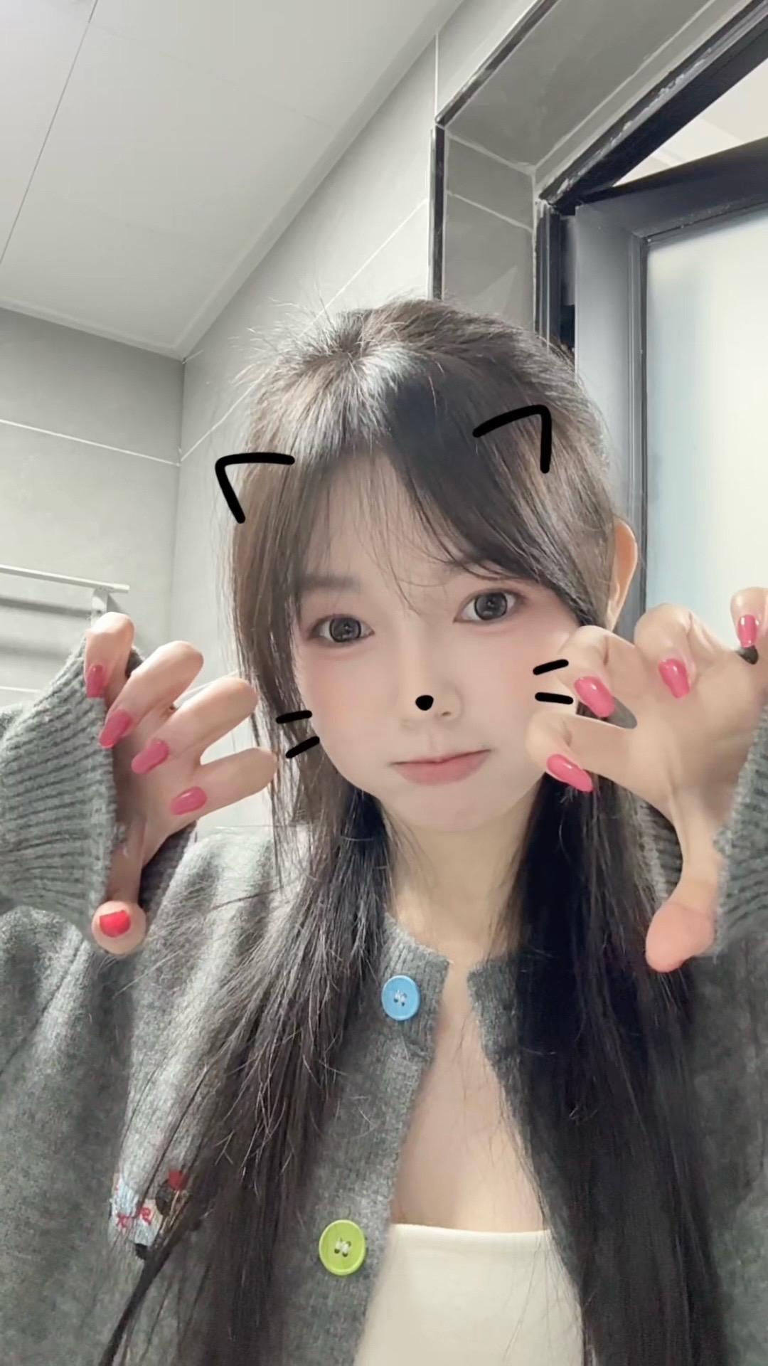 清纯甜美