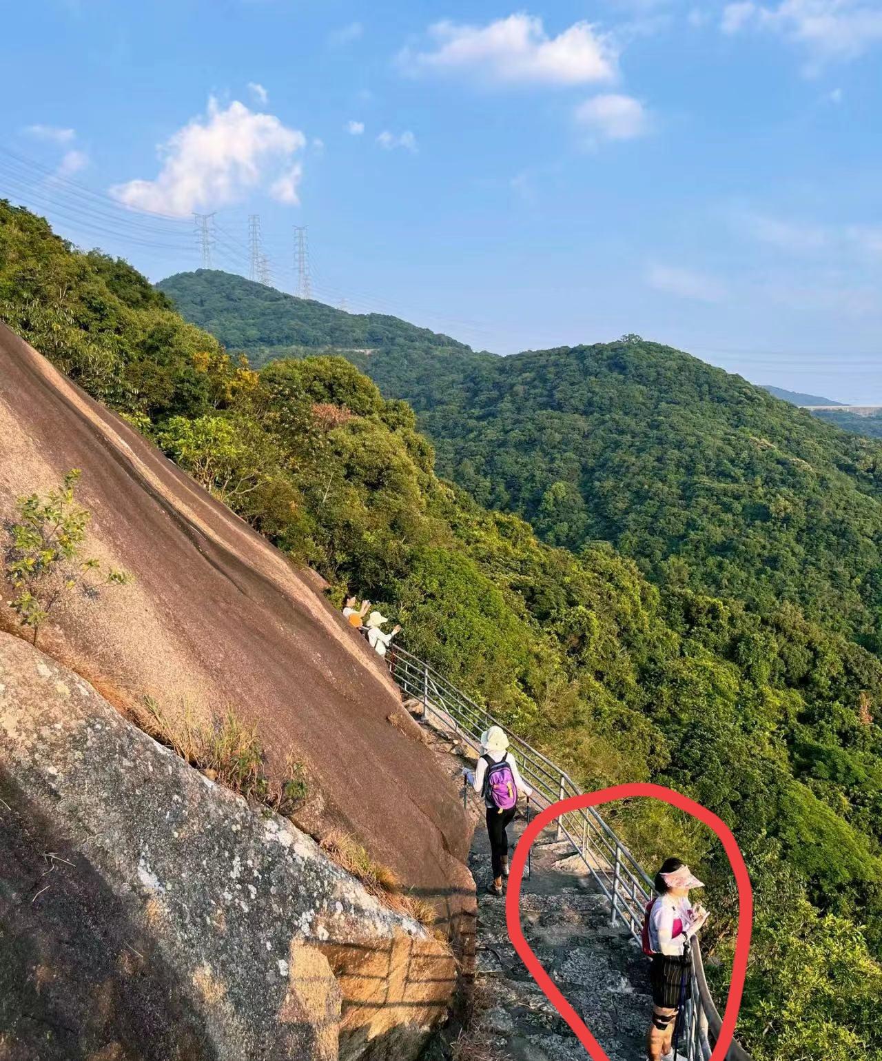 我给32岁堂弟介绍我年薪60万的94年女同事，结果出乎意料！

说来也巧，我这女