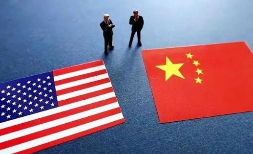 眼下美国最尴尬的情况就是，如果承认人民币被低估，中国的GDP马上就会超过美国，美