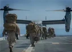 美军这次是真走了，连家底都不要了。
 
就在昨天，美军把最后一个基地交了出来。这