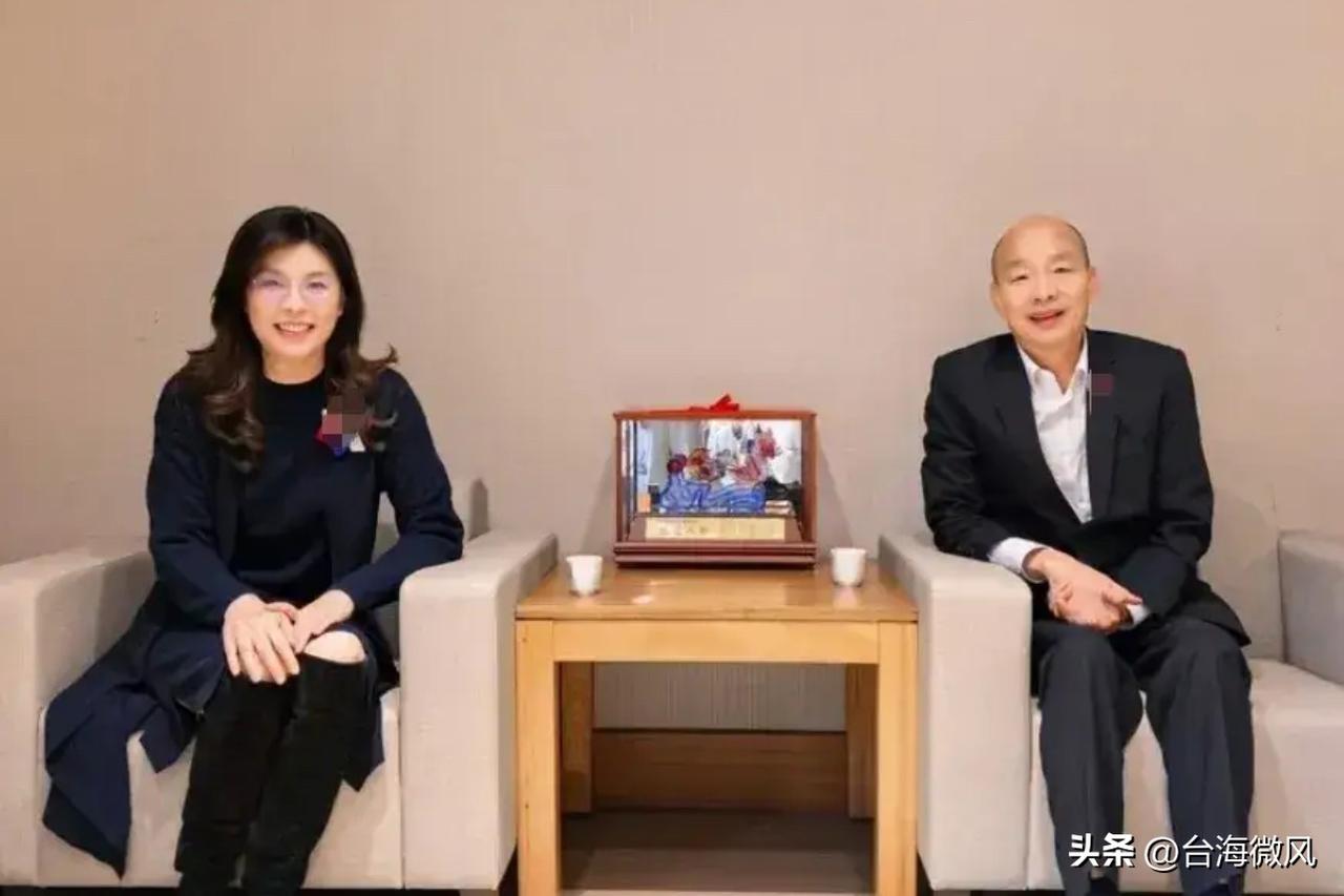 吃蓝营的饭，专怼自家的人？韩国瑜玩的哪一出
这韩国瑜可真能整景儿！当上院长就忘了