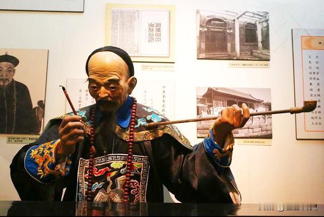 纪家是献县第一大户，自明代以来就是大地主，祖上当官的不少，积累的钱财也很多，正常