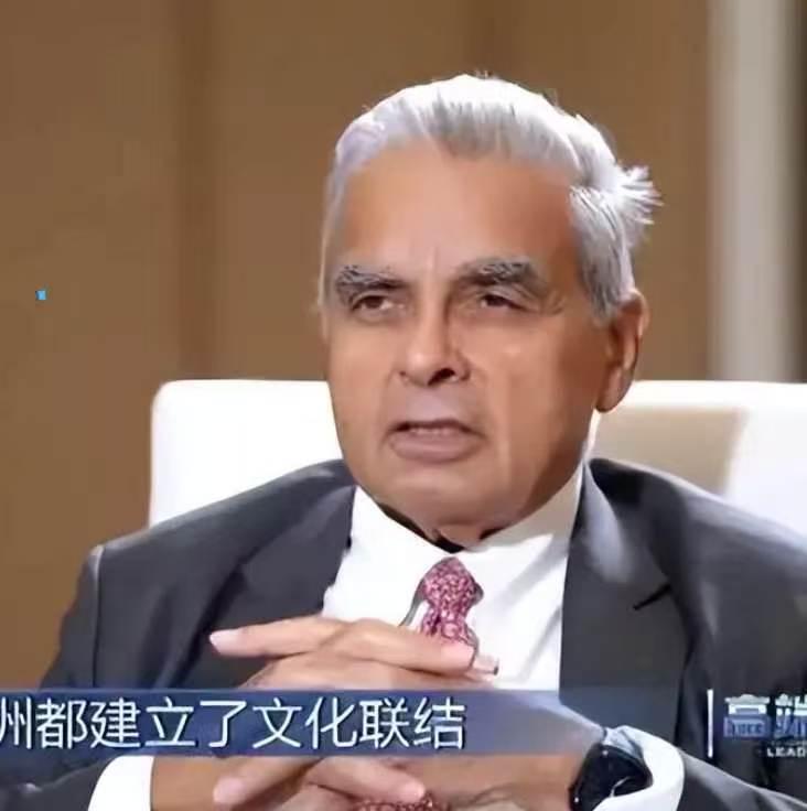 亚洲正在犯下滔天大错！

新加坡老外交家马凯硕，最近在东盟外交官论坛上拍了桌子。