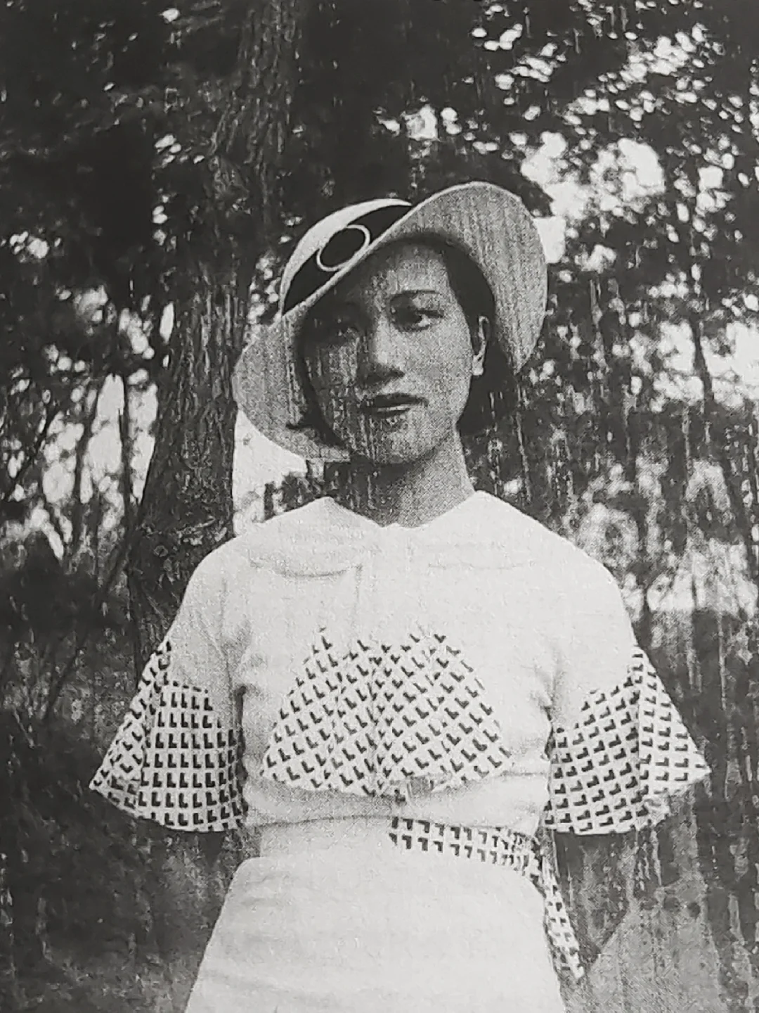 活跃于平津地区的日本妓女。方大曾摄于1936年。 	 抗战爆发前和爆发...