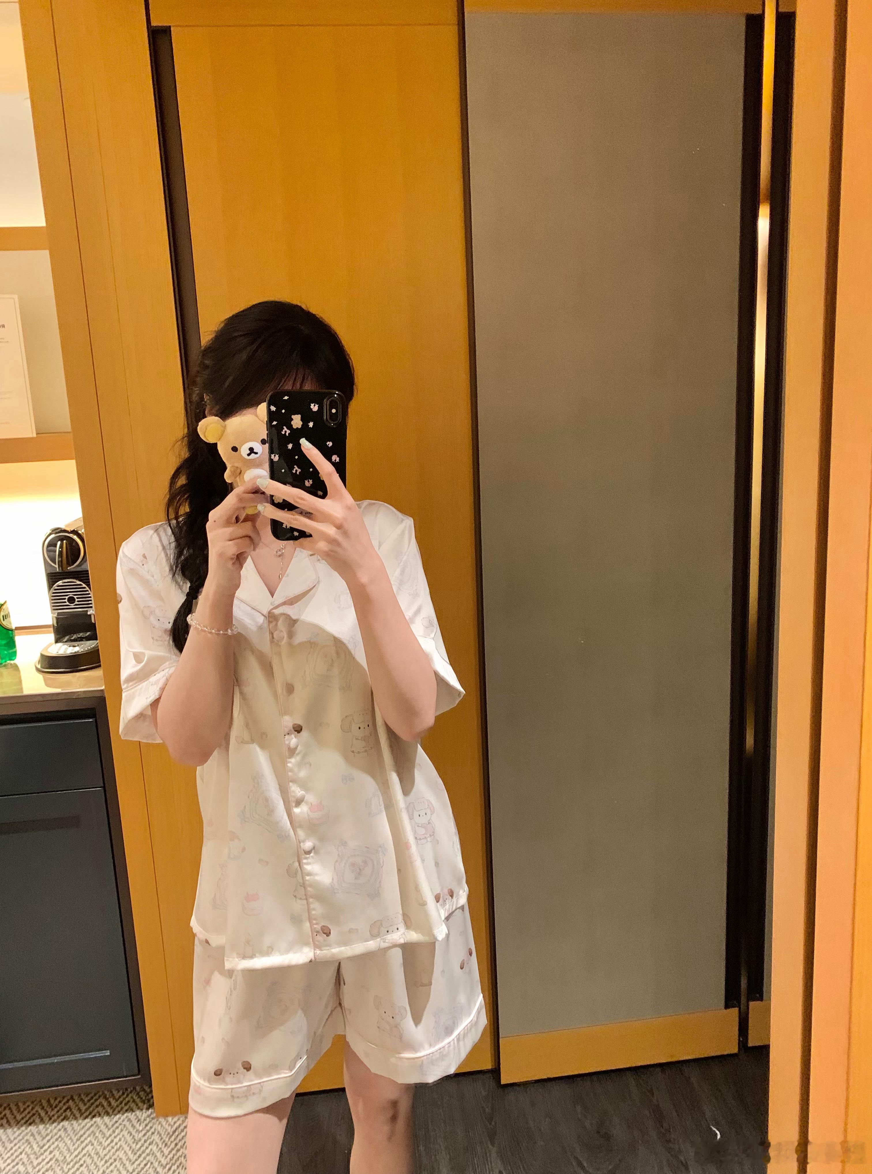 晚上好 ₍ᐢ..ᐢ₎♡̷睡衣加🛒到1000咯好舒服！是软软凉凉萌萌的