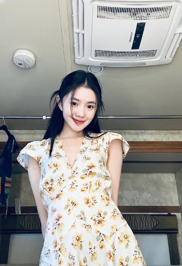 刘浩存00花发展现状我们刘浩存用演技用作品说话！我们刘浩存妹妹《消失的人》五一上