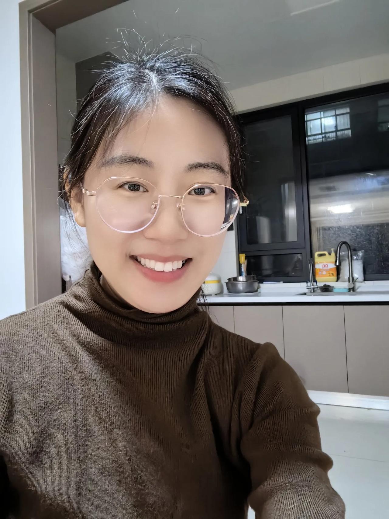自己家老公是用来心疼的，不是用来当赚钱工具的！！！
不论男女，每一个人在职场上都