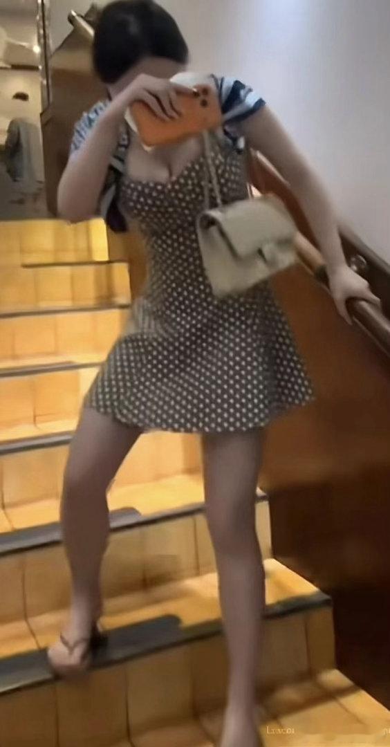 “不要相信晚上11点半后的大脑”上热搜，网友：已经开始后悔了。近日，“不要相信晚