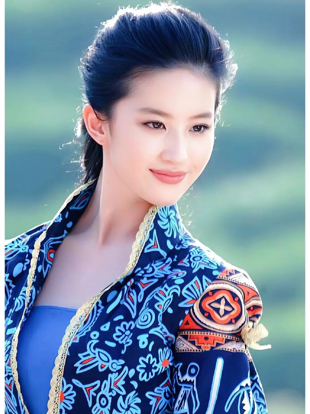 刘亦菲民族风，这是哪个民族的民族服饰？@刘亦菲  