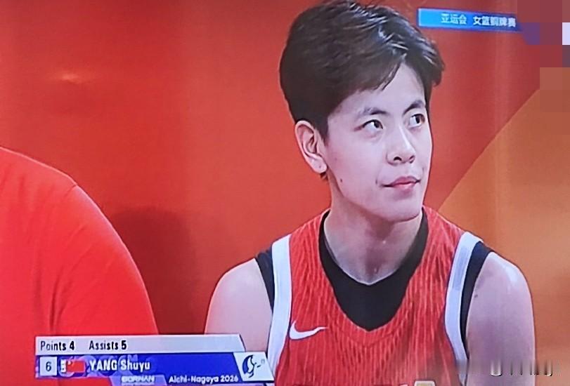 中国女篮获铜牌
2026亚运会女篮在9月26日15时进行了中国女篮与中国台北女篮