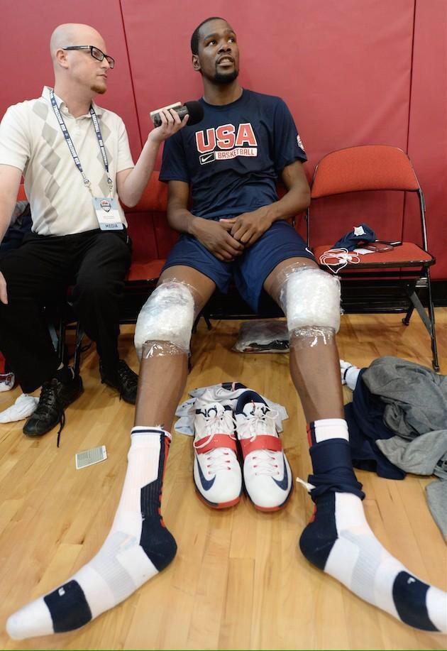 Kevin Durant CDTH  大脚名场面老照片中的球员和球鞋  鞋控的日