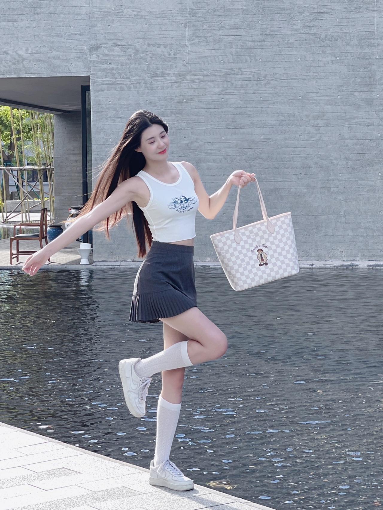 什么颜色的袜子最百搭