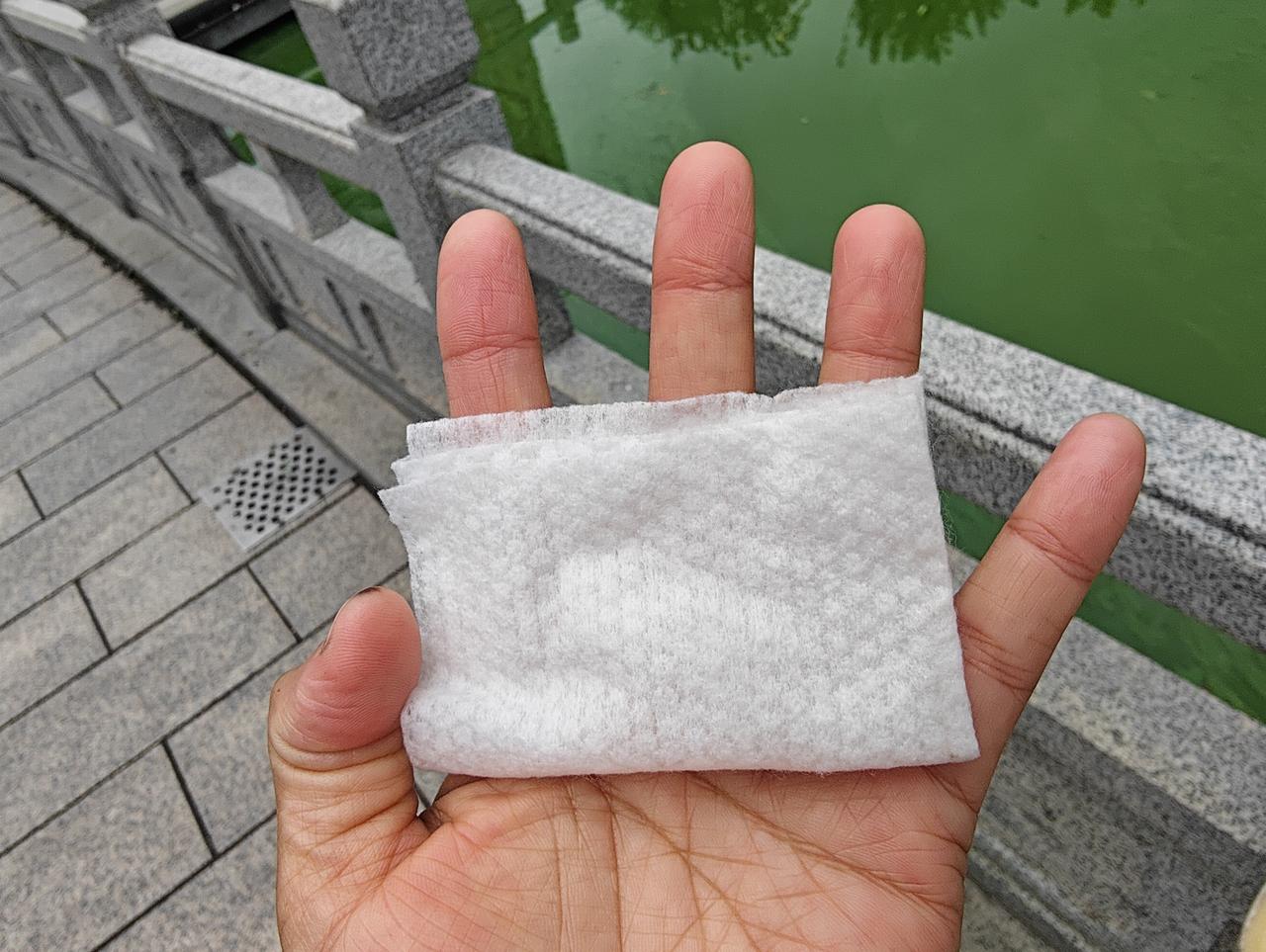 哇塞！我晨起拿的一块湿巾，在运城盐湖西花园慢跑，待结束时，也就是40分钟左右，这