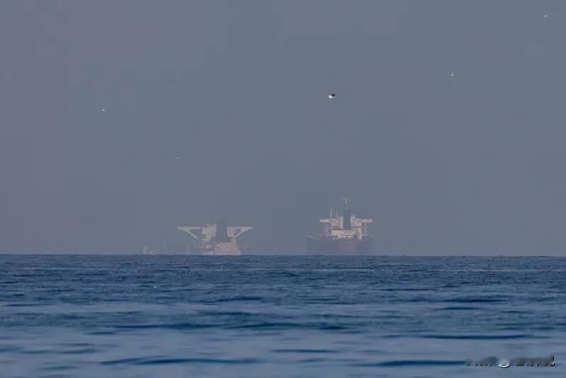 伊朗这次是真急眼了，要永久管控霍尔木兹海峡，中东的天怕是要塌下来！据新华社报道，